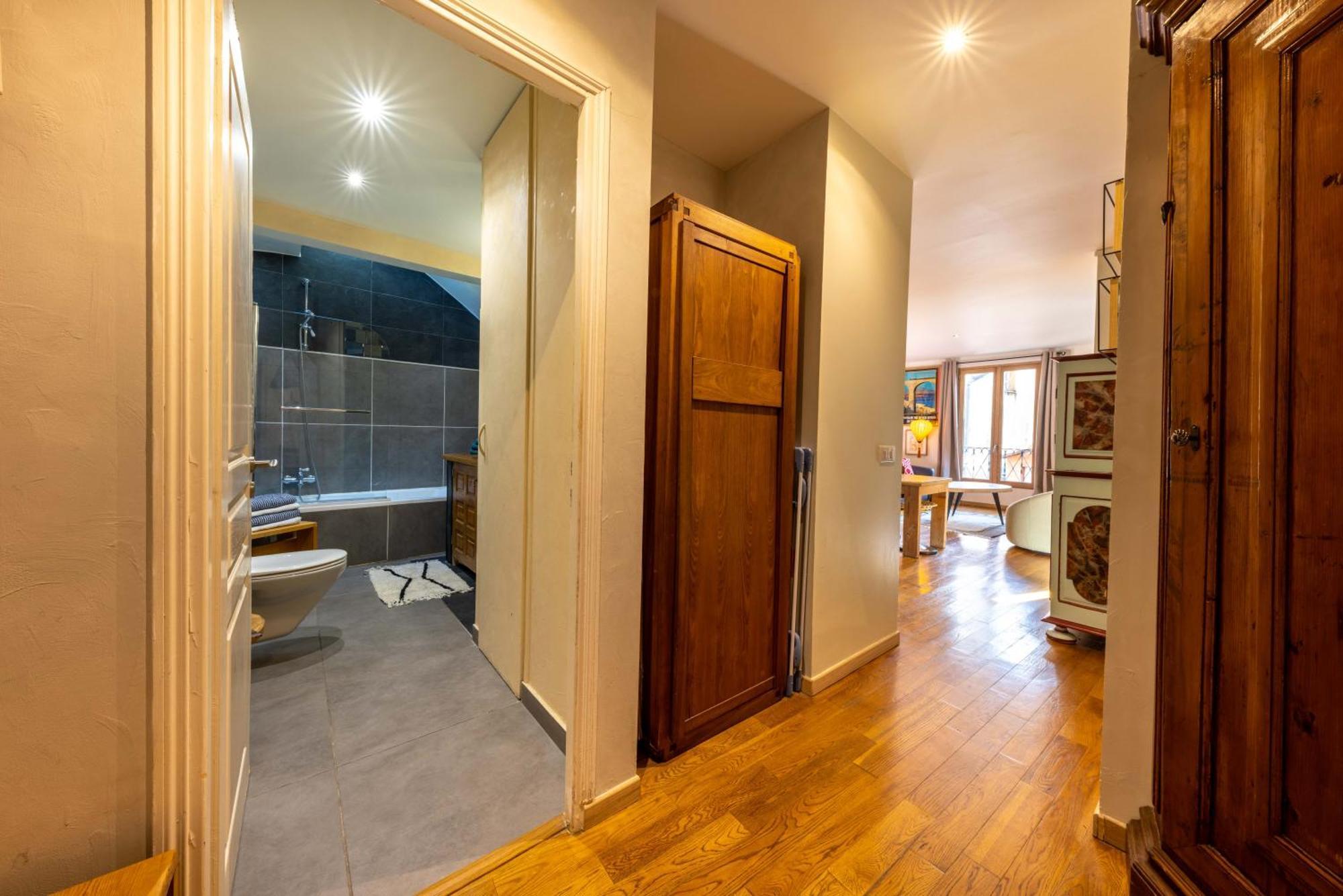Spacious And Bright Flat Close To The Beach : Heart Of Old Nizza Kültér fotó